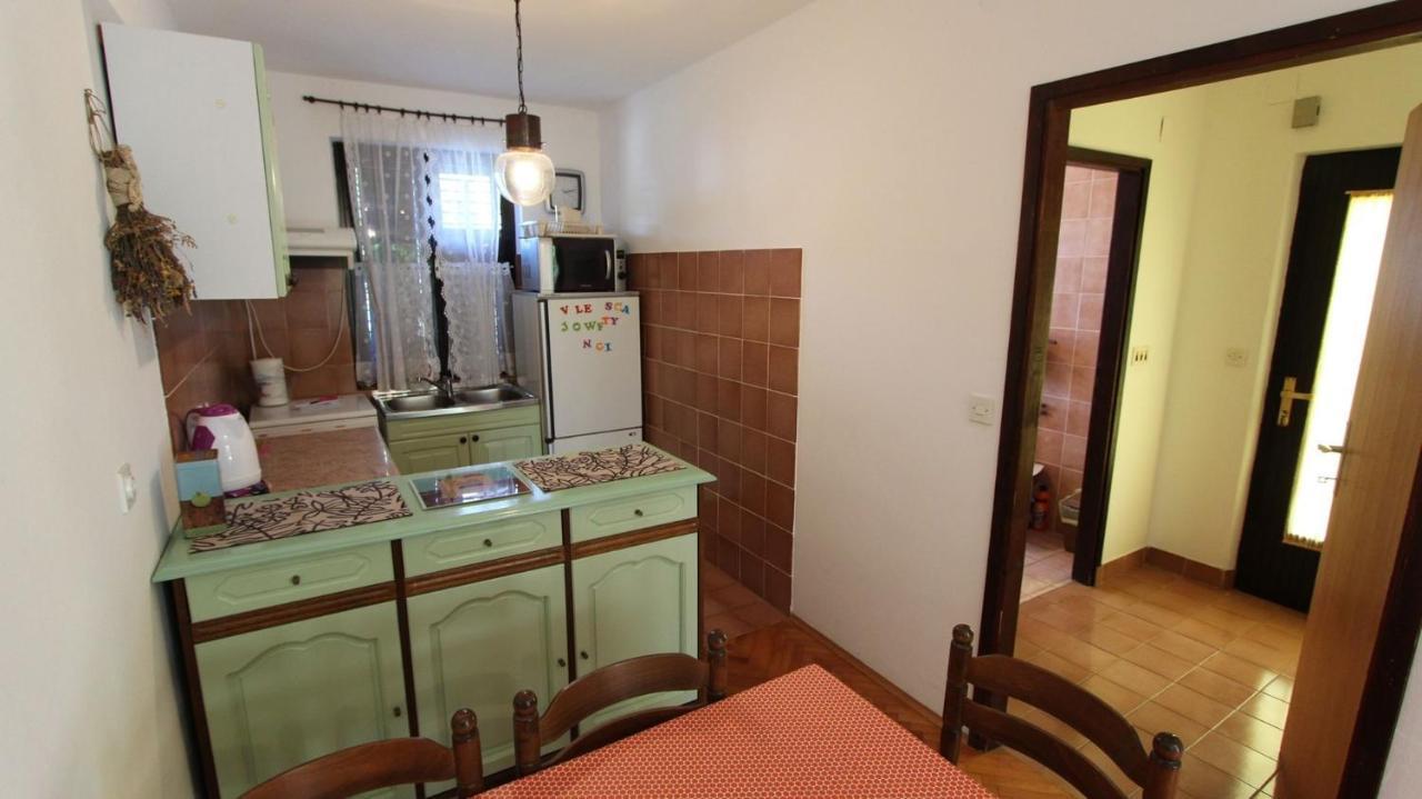 Apartment Gita Malinska Luaran gambar