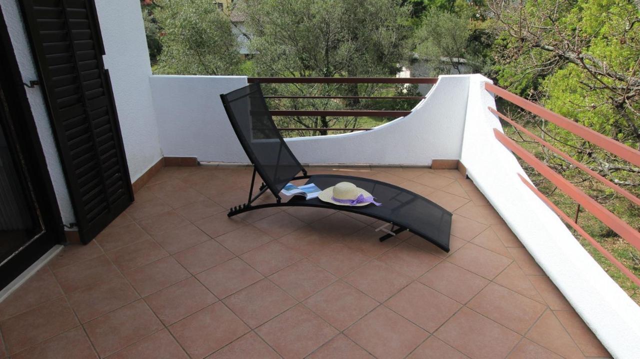 Apartment Gita Malinska Luaran gambar