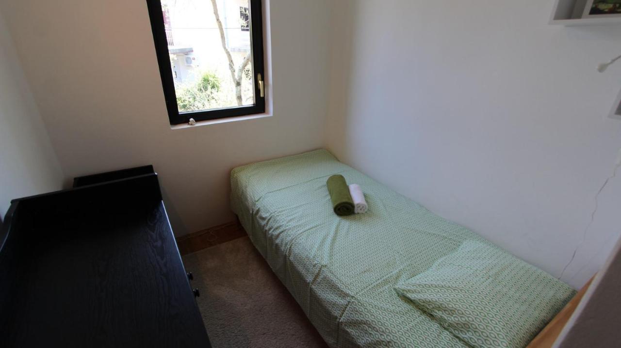 Apartment Gita Malinska Luaran gambar
